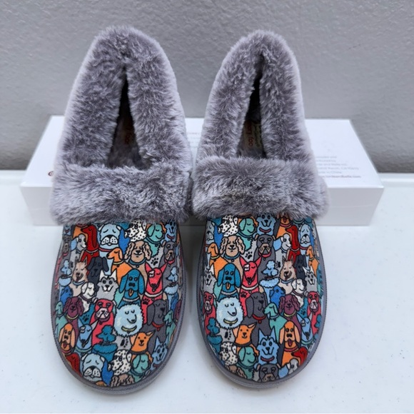 BOBS Dogs Slippers Skechers Gray Faux Fur Lined Size 6 Doggies - Picture 1 of 10